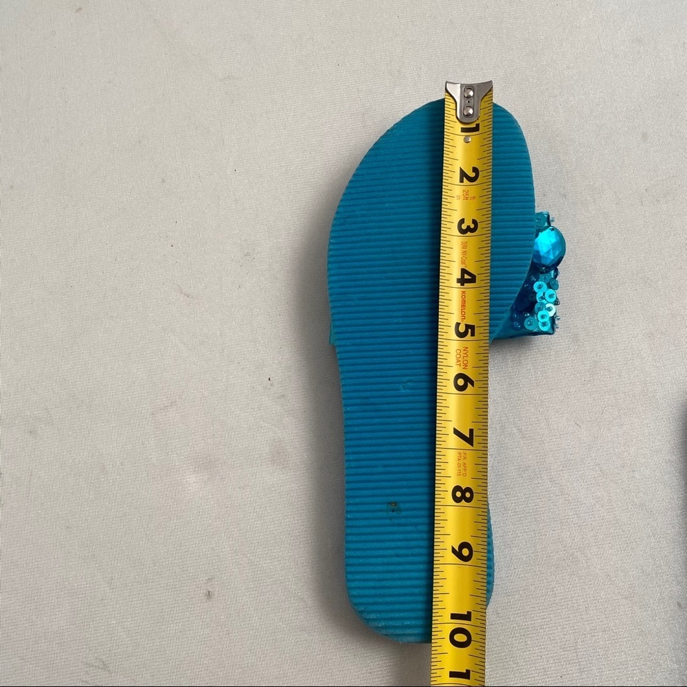 Colin Stuart turquoise bling jeweled flip flops 9/10 - Picture 5 of 6
